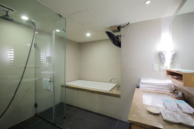 Deluxe Quadruple Room