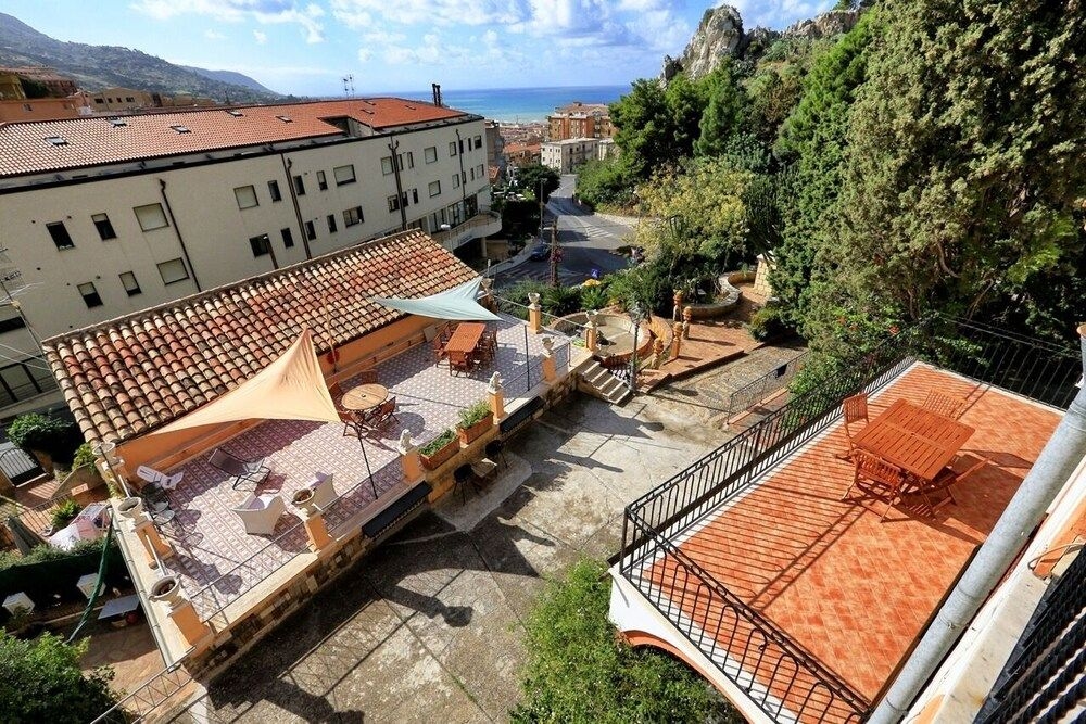 Villa Caterina0