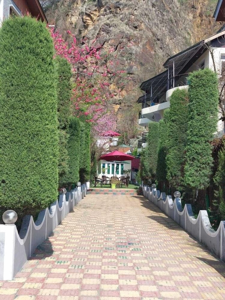 Hotel Rose Inn4