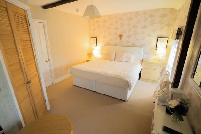 Double Room, Ensuite (Room 6)