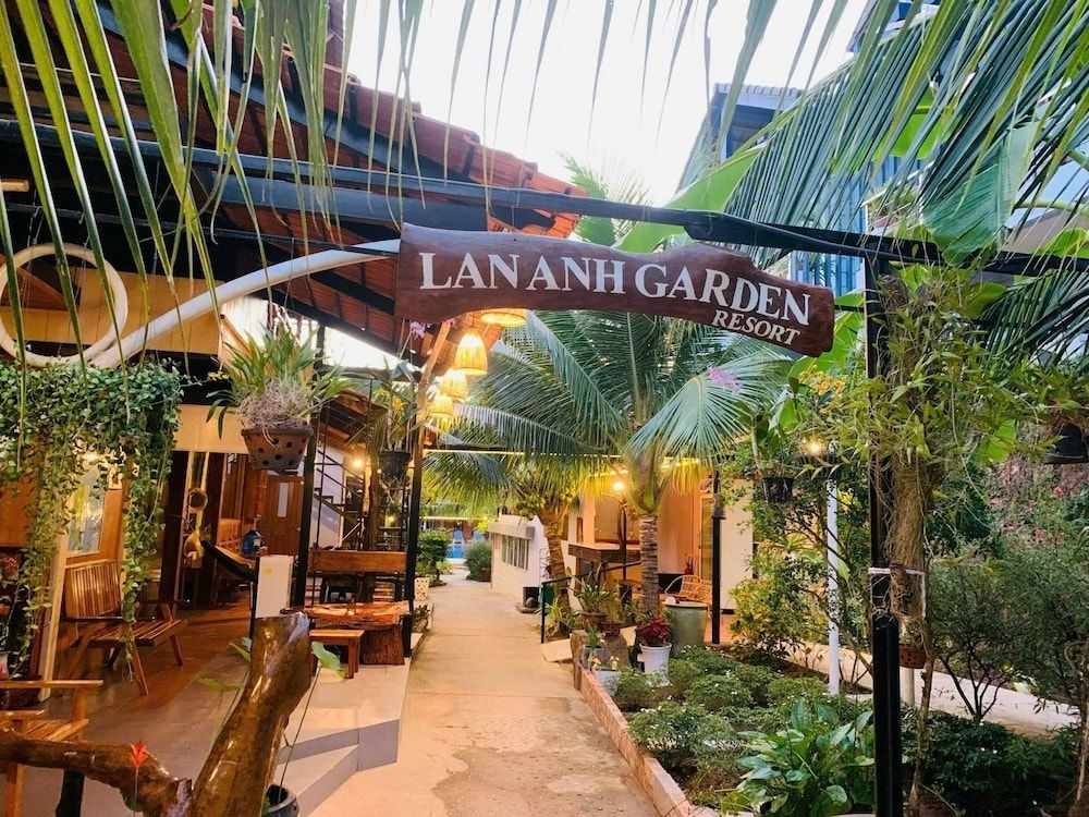Lan Anh Garden Resort1