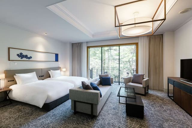 TWIN DELUXE ROOM WITH BALCONY