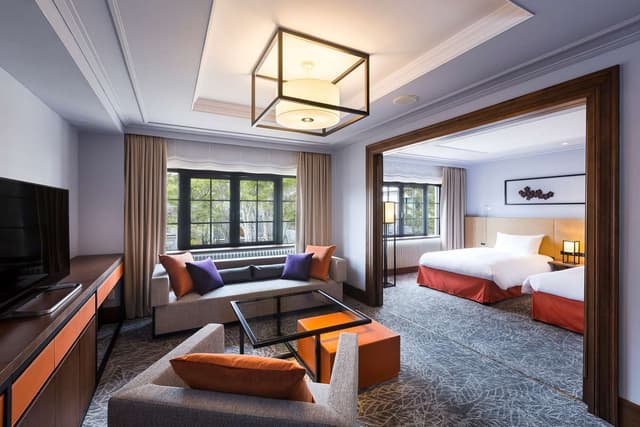 TWIN COURTYARD SUITE