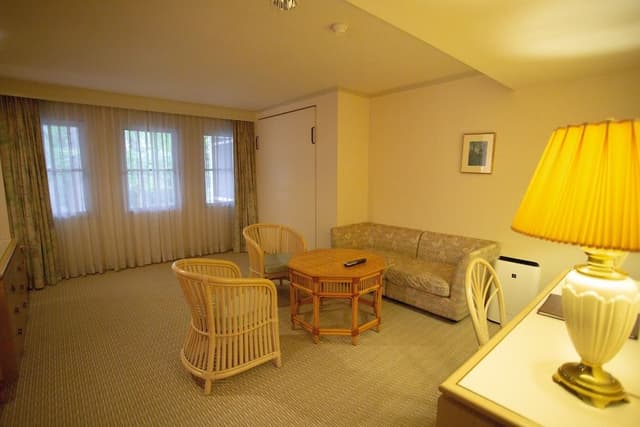 Semi Suite Room