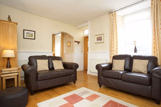 House, 2 Bedrooms