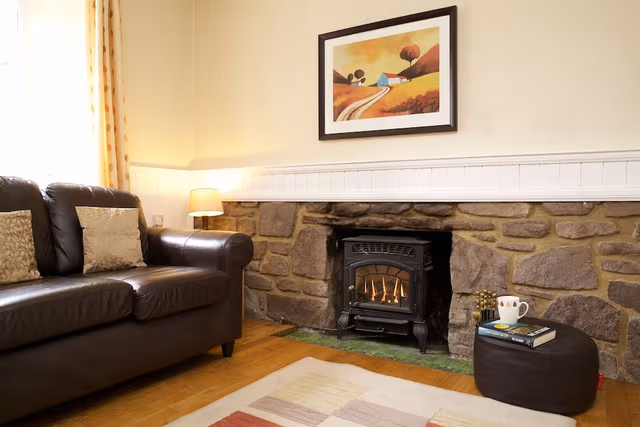 House, 2 Bedrooms