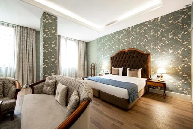 Executive Suite