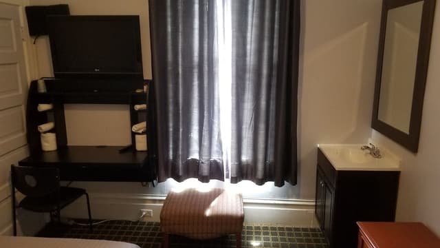 Standard Room, 1 Double Bed, Shared Bathroom