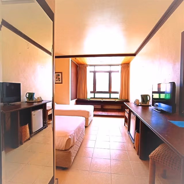 Standard Twin Room