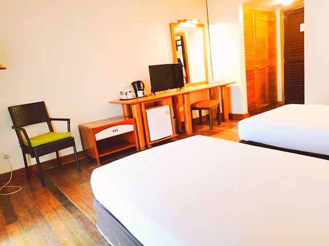 Deluxe Twin Room with Garden View