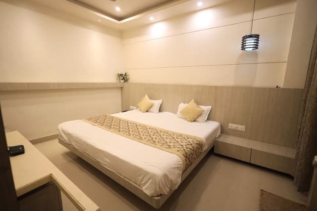 Super Deluxe Room