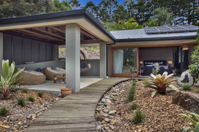 Villa Retreat with Couples Bath