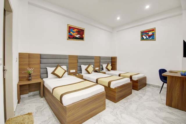 Deluxe Triple Room