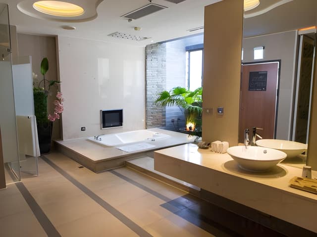 Platinum Suite