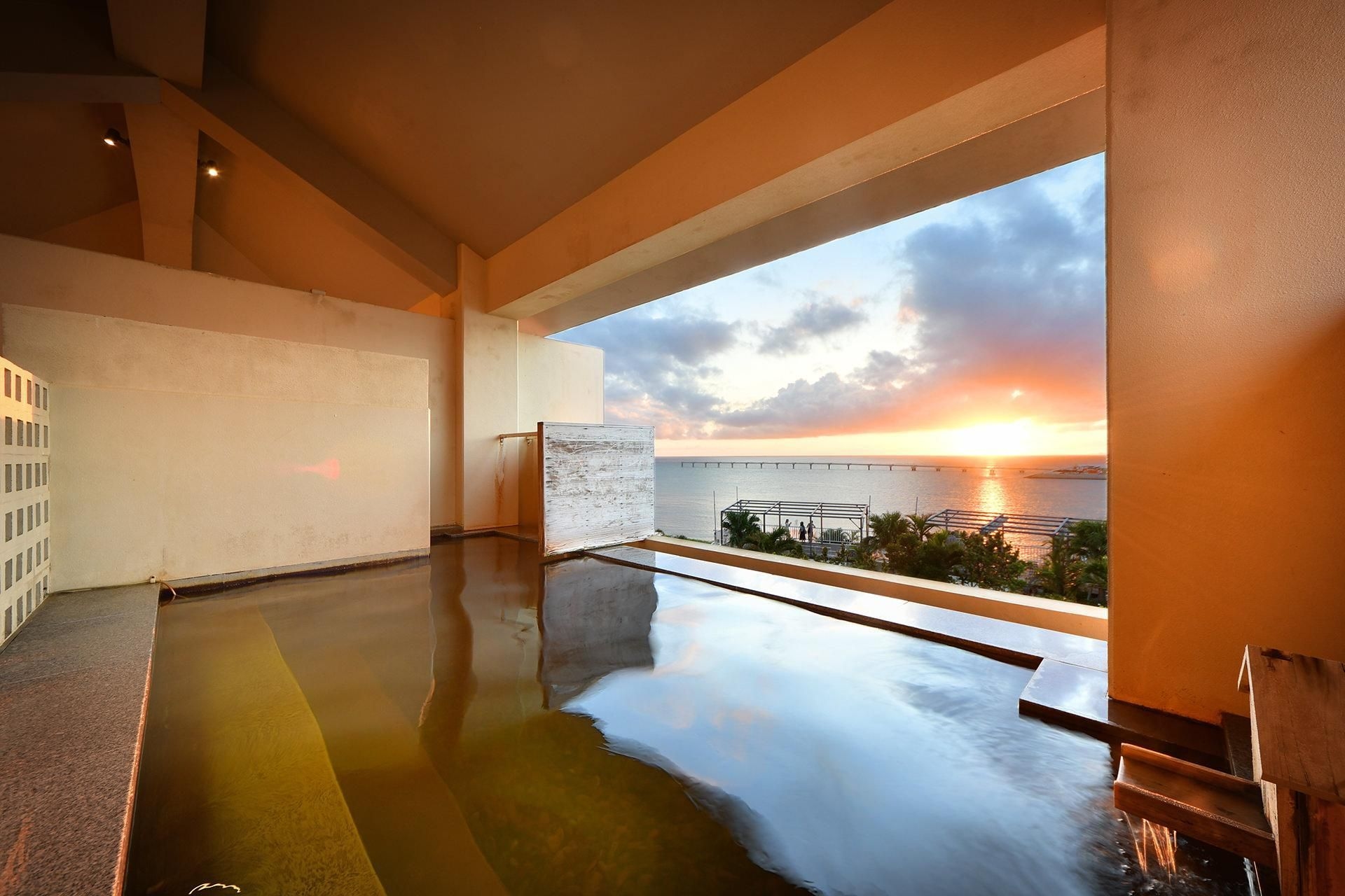 โรงแรมเรียวกัง ออนเซน เซะนะงะจิมะ (Ryukyu Onsen Senagajima Hotel)3