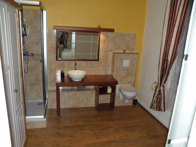 Deluxe Double Room, 1 Double Bed, Private Bathroom, Garden View
