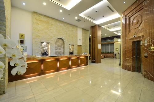 โรงแรมเรกาลีส (Hotel Regalees)0