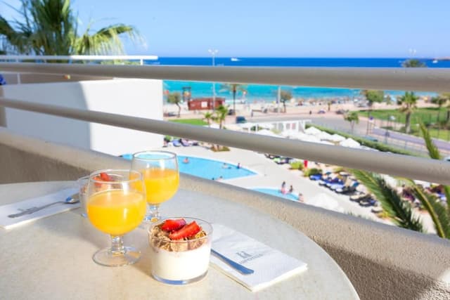 1 Bedroom Apartment Side Sea View