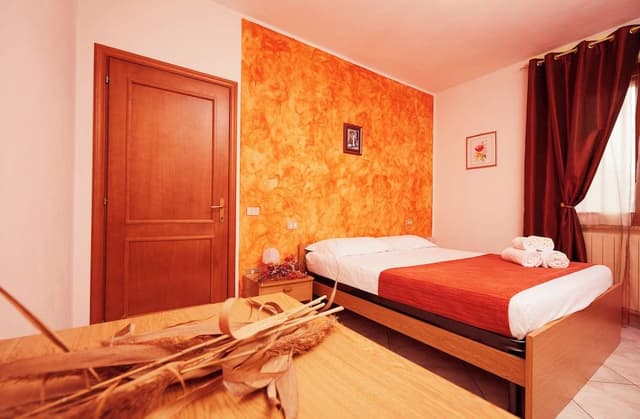 Family Apartment, 2 Bedrooms, 2 Bathrooms, Courtyard Area