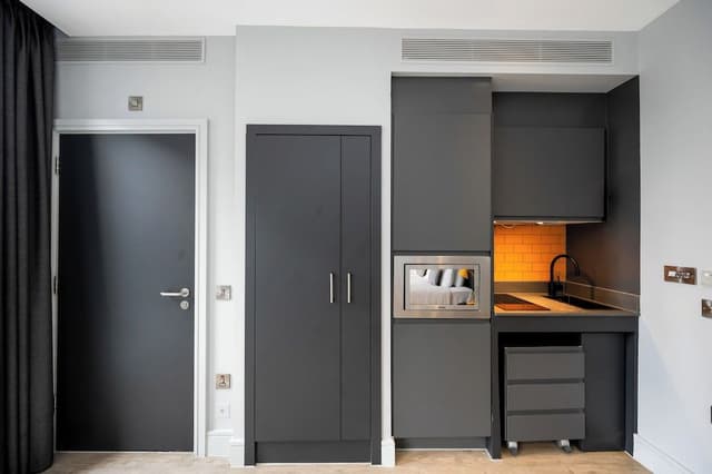 Studio (for 3 people)