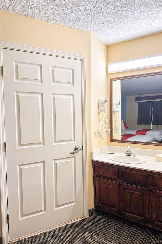 Room (2 Full Bed Smoking)