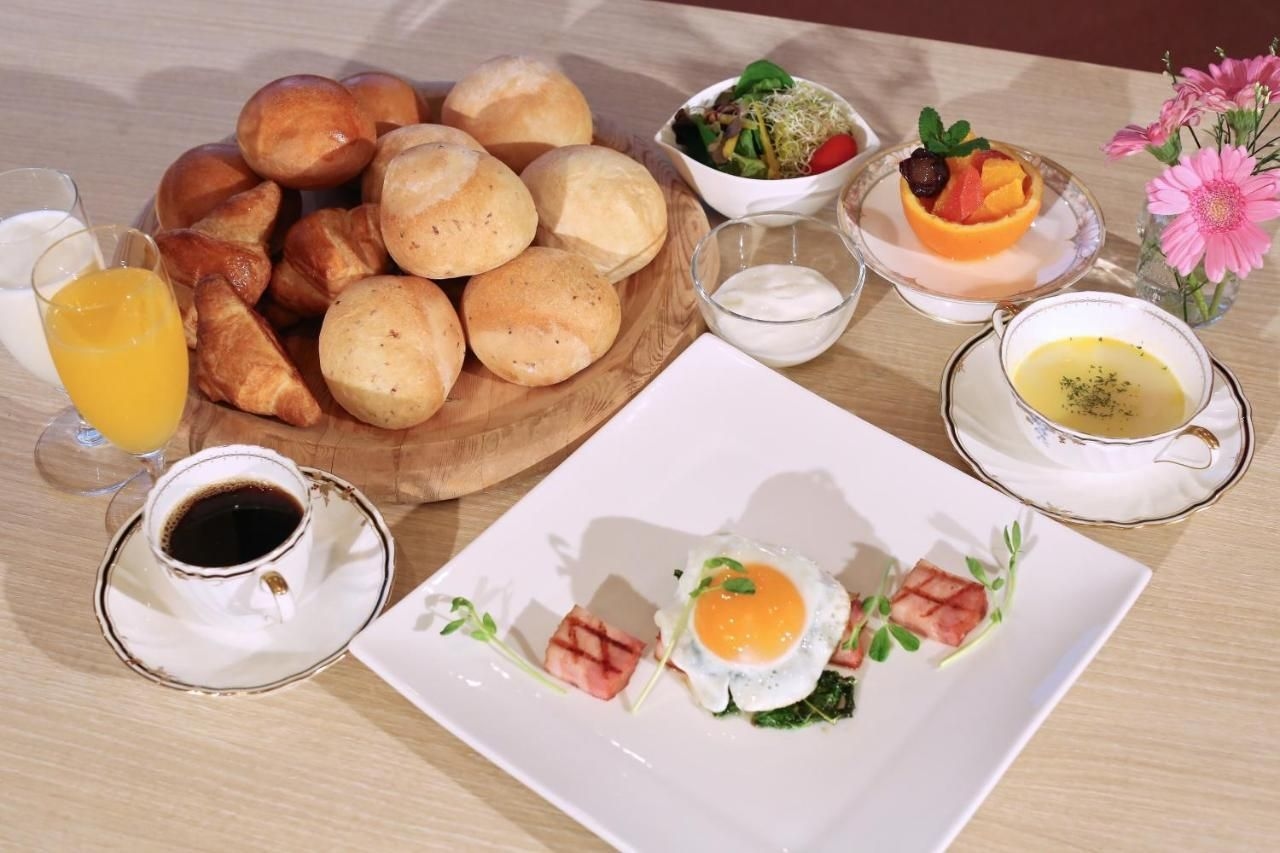 โรงแรมเบล-กูร์ อีโนมาตะ (Hotel Belle-Cour Inomata)1