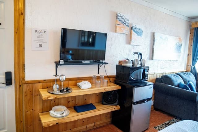 Deluxe Studio Suite, 1 King Bed with Sofa bed, Ocean View, Oceanfront