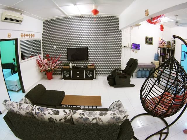 House, 4 Bedrooms