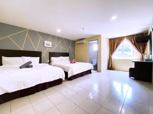 Deluxe Family Suite