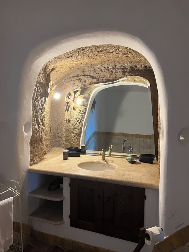 Grand Suite, Multiple Beds, Jetted Tub, Valley View (100-300 meters from check-in location)