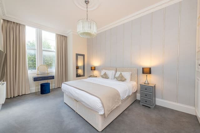 Two Bedroom Executive with Balcony/Terrace