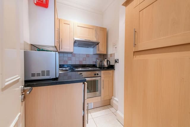 Studio Apartment