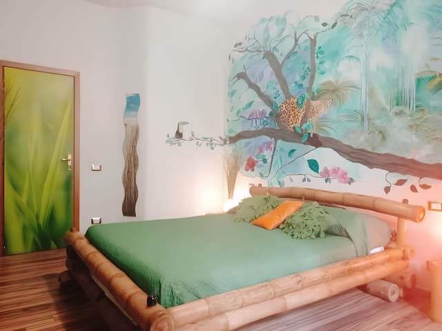 Design Room, 1 Queen Bed, City View