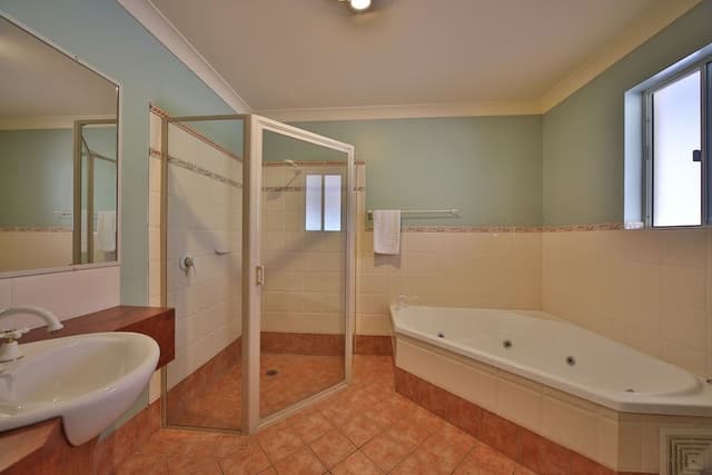 Executive Spa Suite