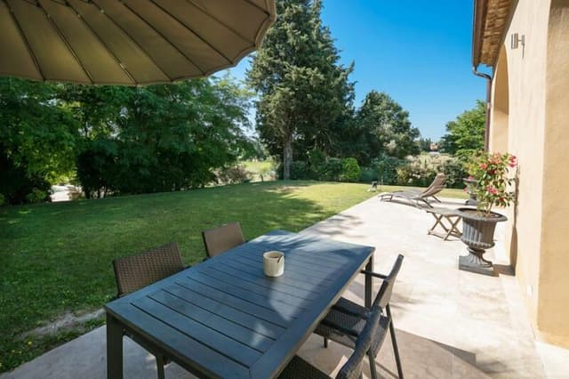 Comfort Cottage, 2 Bedrooms, Shared Bathroom