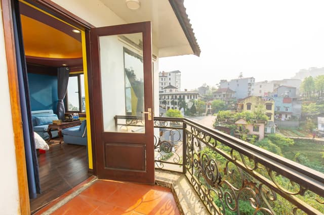 Deluxe Family Room