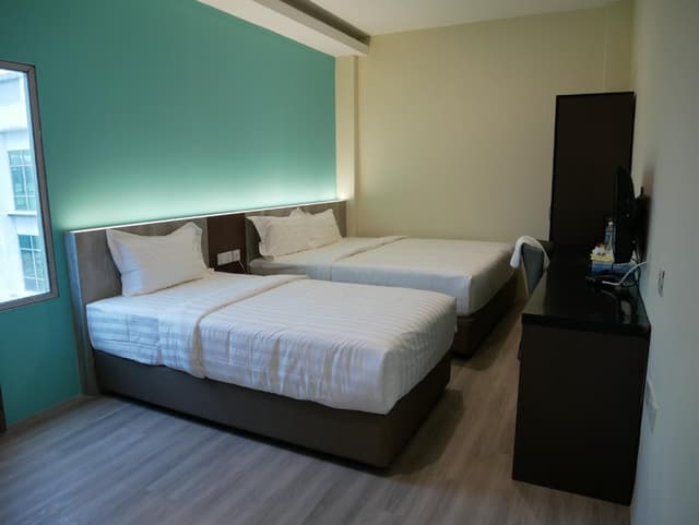 Deluxe Family Room