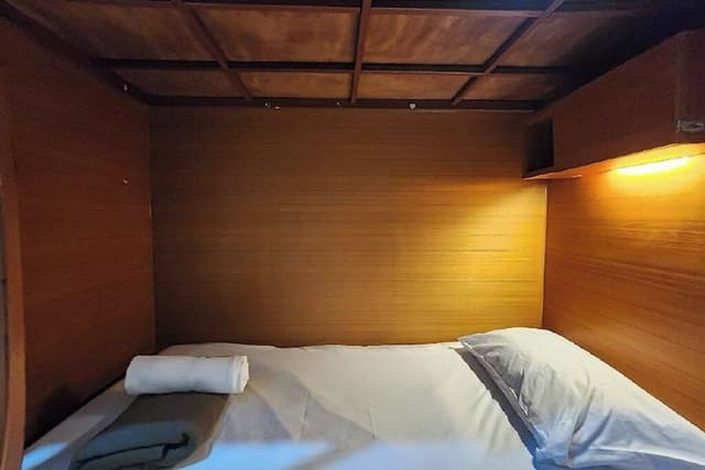 Economy Twin Room, No Windows