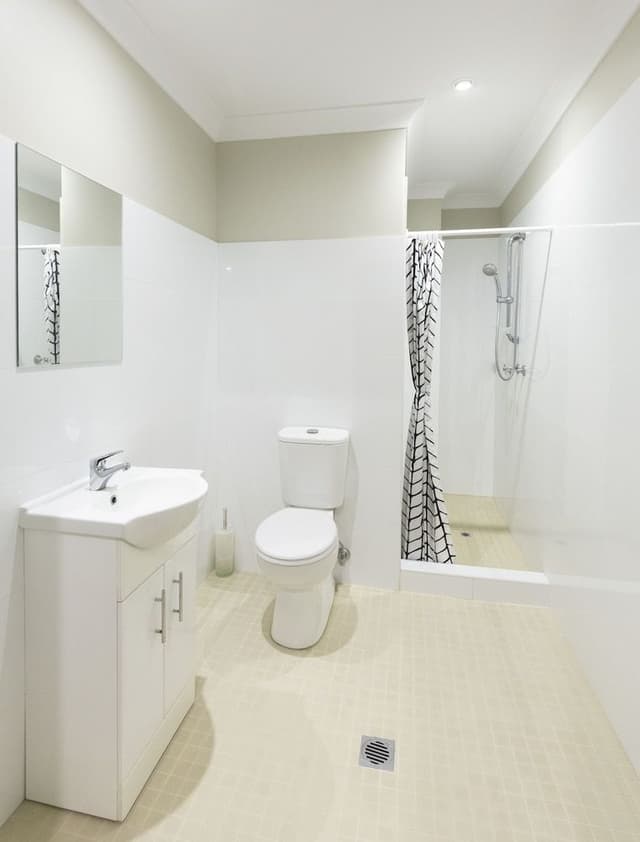 Standard Single Room with Shared Bathroom