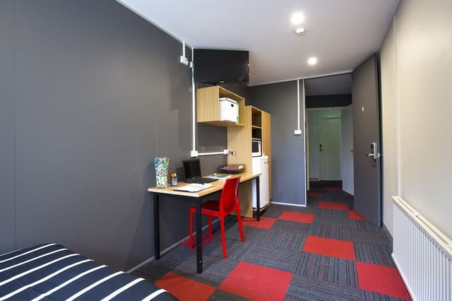 Standard Single Room with Shared Bathroom