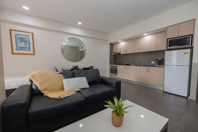 Deluxe One Bedroom Spa Apartment