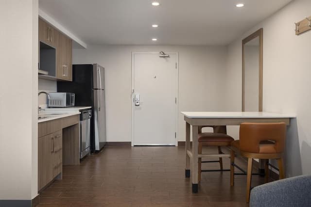 Suite, 1 King Bed, Accessible (Mobility & Hearing, Roll-in Shower)