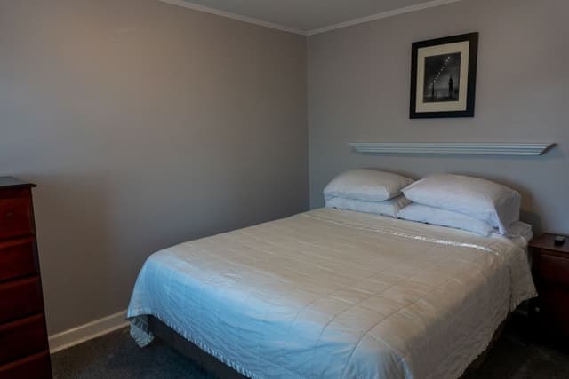 Two Queens Adjoining Room