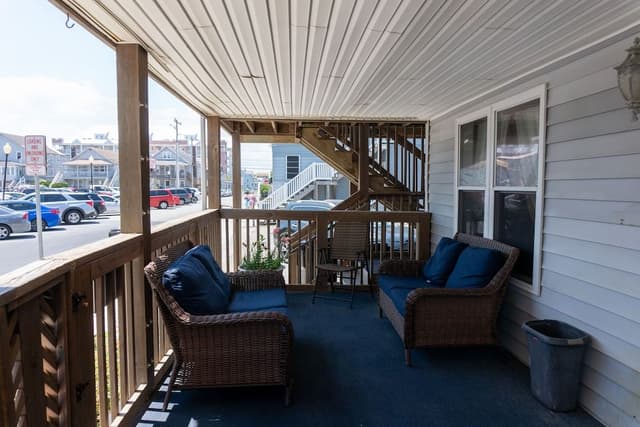4 Bedroom Apartment