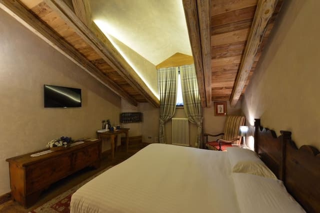 Superior Double or Twin Room (Deluxe)