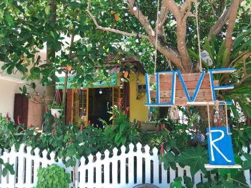 ลองกัน โฮมสเตย์ (Longan Homestay)1