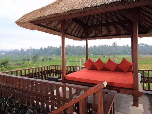 4 Bedroom Villa with Private Pool