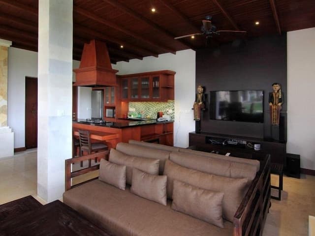 4 Bedroom Villa with Private Pool