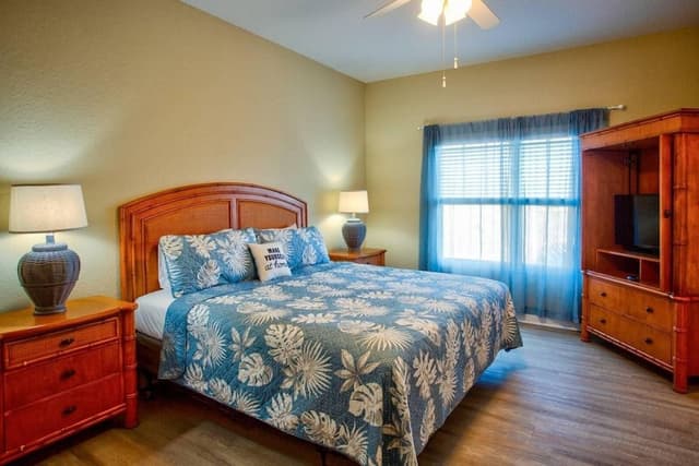 Condo, Multiple Beds (Palms Of Treasure Island #210)