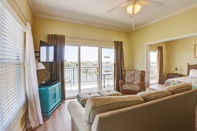Condo, Multiple Beds (Palms Of Treasure Island #210)